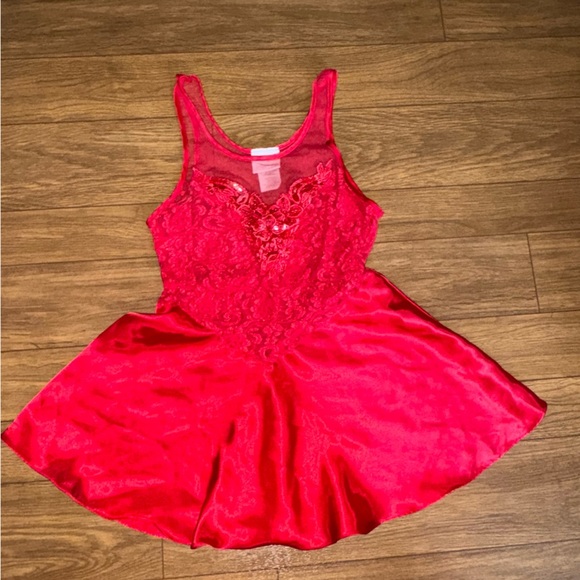Secret Treasures Tops - Secret Treasures Vintage 90s Small Lace Sewuin Floral Sexy Babydoll Lingere Top